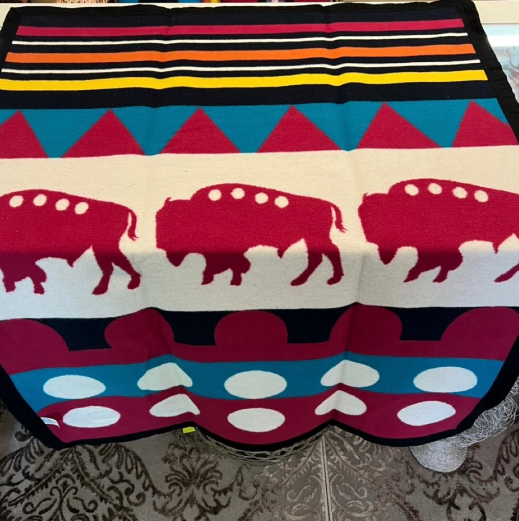 Buffalo Boy Chief Cotton Queen Blanket
